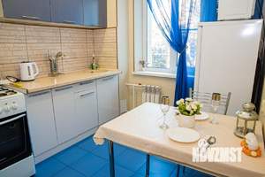 2-к квартира, посуточно, 45м2, 1/1 этаж