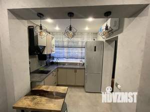 Студия квартира, посуточно, 37м2, 1/6 этаж