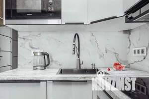 1-к квартира, посуточно, 35м2, 18/23 этаж