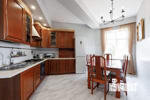 2-к квартира, посуточно, 57м2, 1/1 этаж