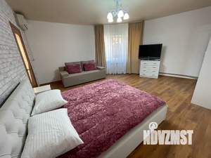 1-к квартира, посуточно, 50м2, 1/1 этаж