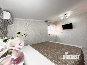 1-к квартира, посуточно, 14м2, 1/1 этаж