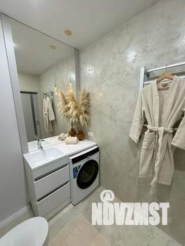 Студия квартира, посуточно, 32м2, 3/3 этаж