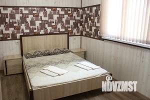 2-к квартира, посуточно, 25м2, 1/2 этаж