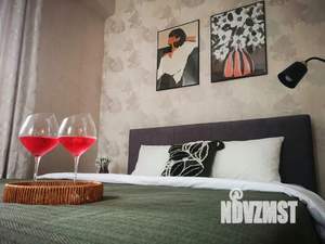 1-к квартира, посуточно, 42м2, 1/10 этаж