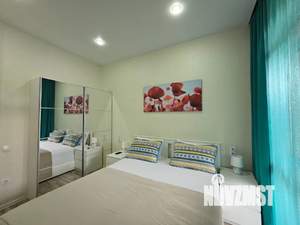 Студия квартира, посуточно, 35м2, 1/6 этаж