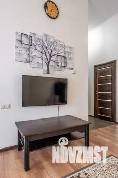 2-к квартира, посуточно, 95м2, 4/4 этаж