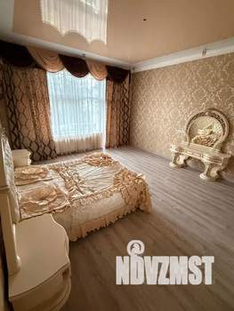 4-к квартира, посуточно, 220м2, 2/3 этаж