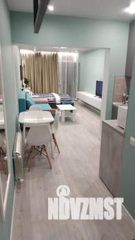 Студия квартира, посуточно, 35м2, 3/21 этаж