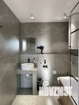 Студия квартира, посуточно, 44м2, 1/12 этаж