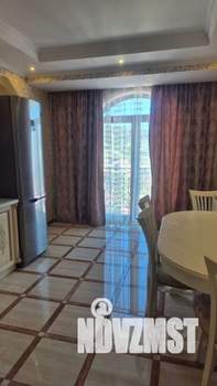 3-к квартира, посуточно, 150м2, 5/6 этаж