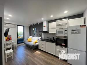 1-к квартира, посуточно, 35м2, 4/8 этаж