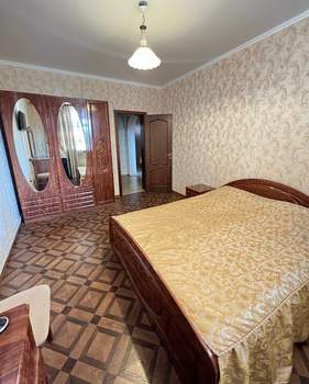 3-к квартира, на длительный срок, 100м2, 1/3 этаж