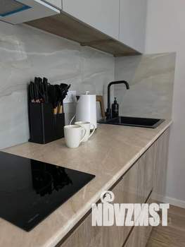 Студия квартира, посуточно, 35м2, 3/3 этаж