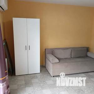 Студия квартира, посуточно, 30м2, 1/2 этаж