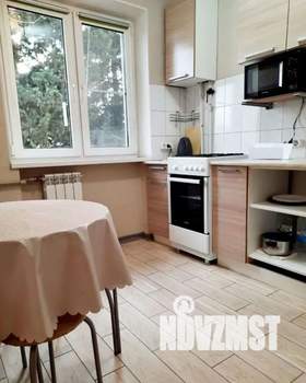1-к квартира, посуточно, 35м2, 5/5 этаж