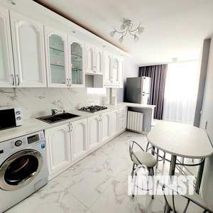 2-к квартира, посуточно, 60м2, 4/14 этаж