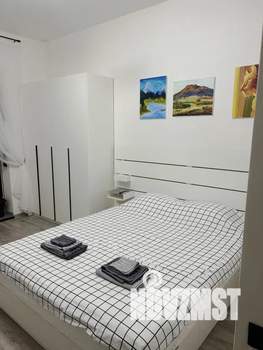 Студия квартира, посуточно, 28м2, 3/3 этаж