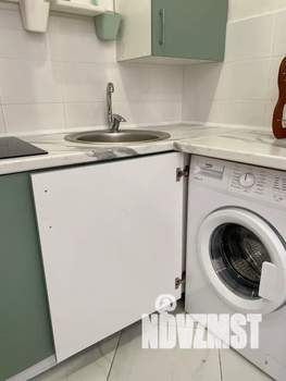 Студия квартира, посуточно, 27м2, 1/10 этаж