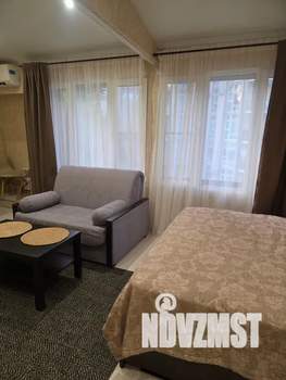 Студия квартира, посуточно, 40м2, 4/4 этаж