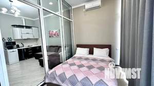 Студия квартира, посуточно, 38м2, 1/4 этаж