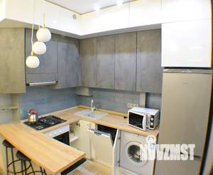 Студия квартира, посуточно, 27м2, 4/5 этаж