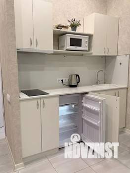 Студия квартира, посуточно, 23м2, 3/3 этаж