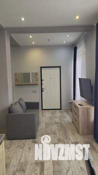 Студия квартира, посуточно, 37м2, 1/3 этаж