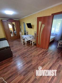 3-к квартира, посуточно, 50м2, 1/1 этаж