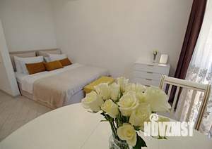 Студия квартира, посуточно, 35м2, 1/4 этаж