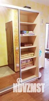 2-к квартира, посуточно, 37м2, 3/8 этаж