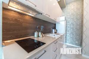 Студия квартира, посуточно, 43м2, 6/13 этаж