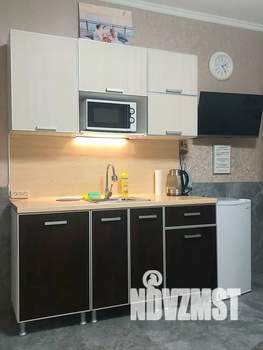 Студия квартира, посуточно, 32м2, 1/4 этаж