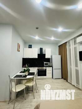 Студия квартира, посуточно, 28м2, 5/10 этаж