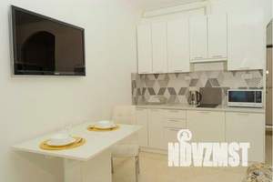 1-к квартира, посуточно, 33м2, 16/21 этаж