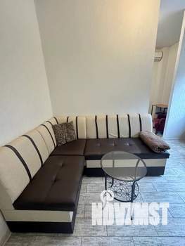 Студия квартира, посуточно, 27м2, 1/5 этаж