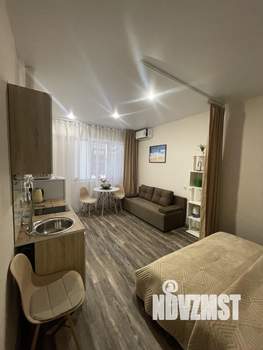 Студия квартира, посуточно, 30м2, 1/3 этаж