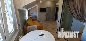 1-к квартира, посуточно, 38м2, 3/3 этаж
