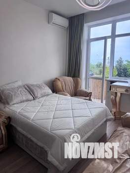 Студия квартира, посуточно, 40м2, 1/7 этаж