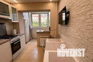 1-к квартира, посуточно, 32м2, 3/5 этаж