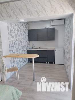 Студия квартира, посуточно, 25м2, 1/3 этаж