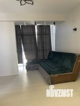 Студия квартира, посуточно, 38м2, 11/12 этаж