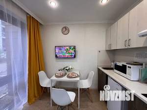 Студия квартира, посуточно, 23м2, 1/3 этаж