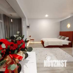 Студия квартира, посуточно, 32м2, 3/3 этаж