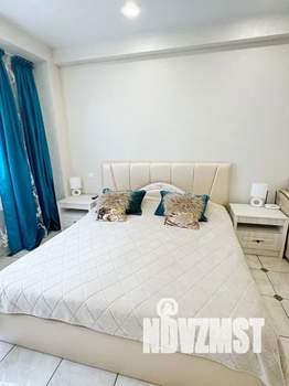 Студия квартира, посуточно, 30м2, 1/4 этаж