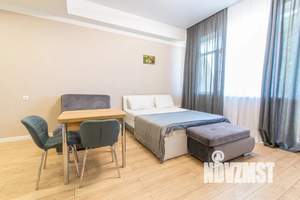 Студия квартира, посуточно, 40м2, 1/8 этаж