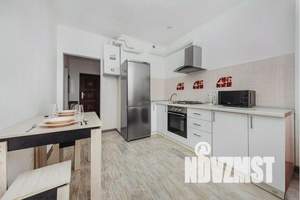 1-к квартира, посуточно, 32м2, 3/5 этаж