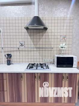 Студия квартира, посуточно, 40м2, 4/4 этаж