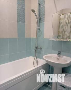 Студия квартира, посуточно, 28м2, 1/13 этаж