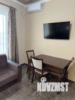 2-к квартира, посуточно, 50м2, 1/1 этаж